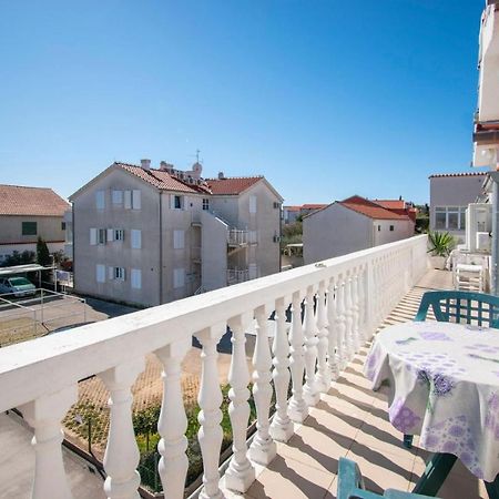 Family Holiday Apartments Lucia Vodice Exterior photo