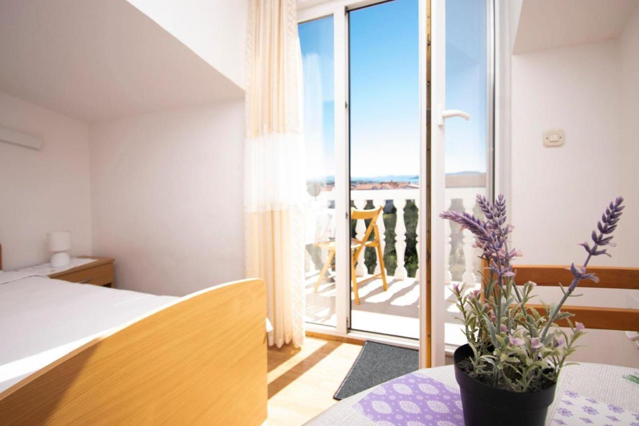 Family Holiday Apartments Lucia Vodice Exterior photo