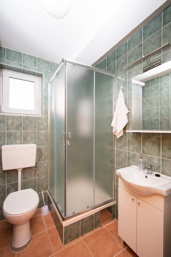 Family Holiday Apartments Lucia Vodice Exterior photo